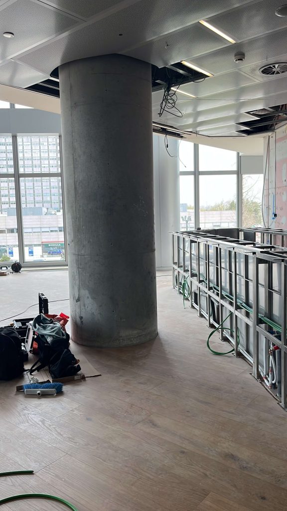 columna en proceso de reforma torre emperador